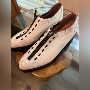 All Black- Elegant White Women's Oxfords with Zipper